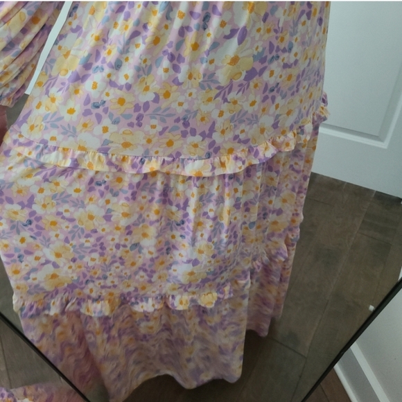 Eloquii Floral Long Bubble Sleeve V-neck Tiered Ruffle Hem Maxi Dress - Picture 3 of 7